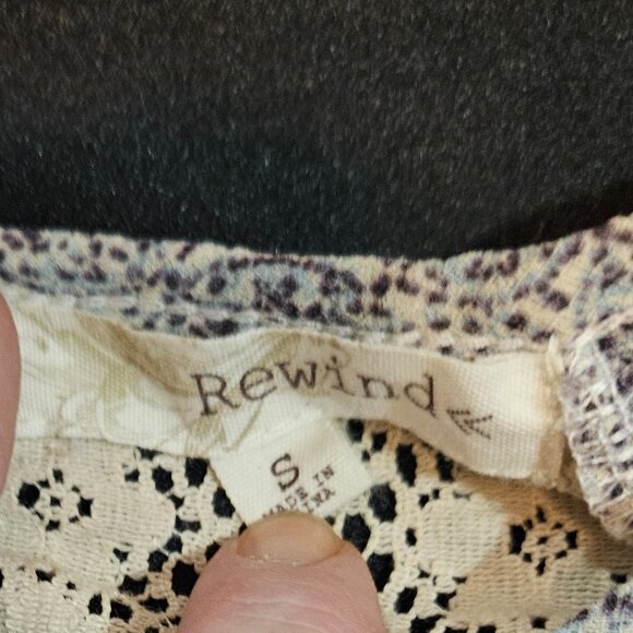 Rewind Cold Shoulder Boho Blouse Women’s Small Long Sleeve Lace Detail - Picture 4 of 4